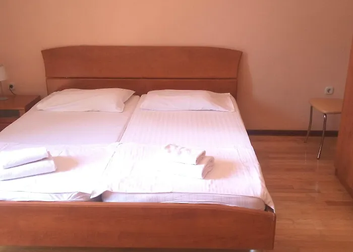 Marjela Bed & Breakfast 3*