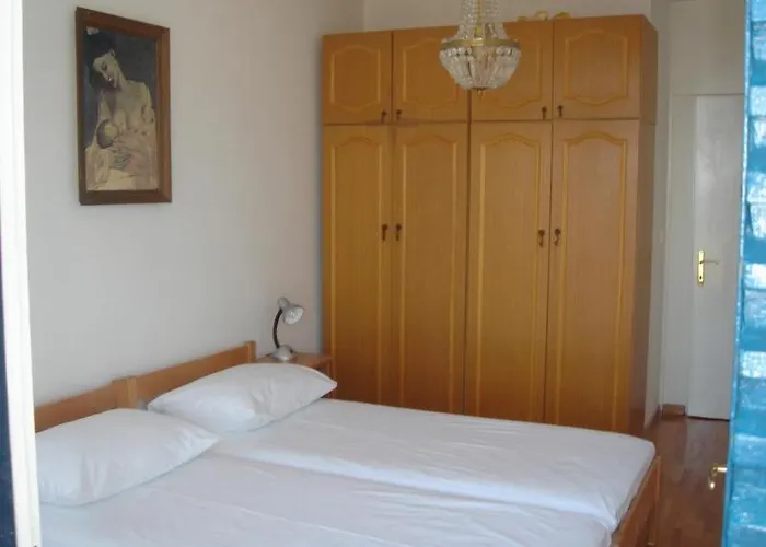 Marjela Bed & Breakfast 3*