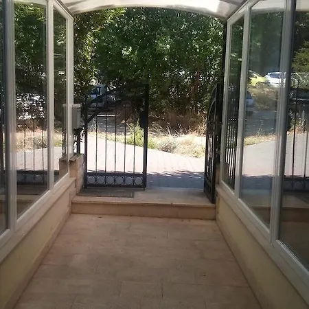 Oda ve Kahvaltı Marjela 3*