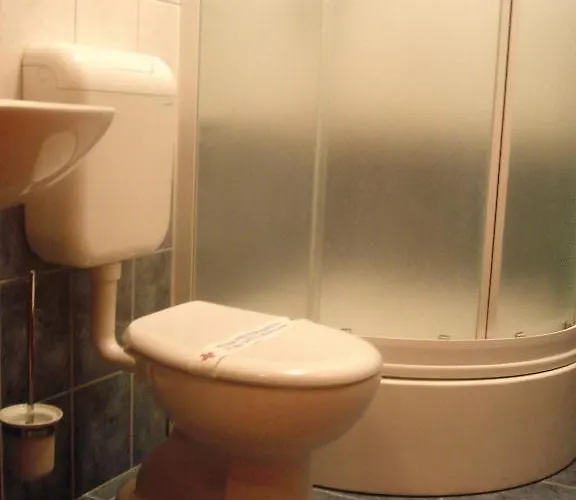 Marjela Alojamento de Acomodação e Pequeno-almoço 3*